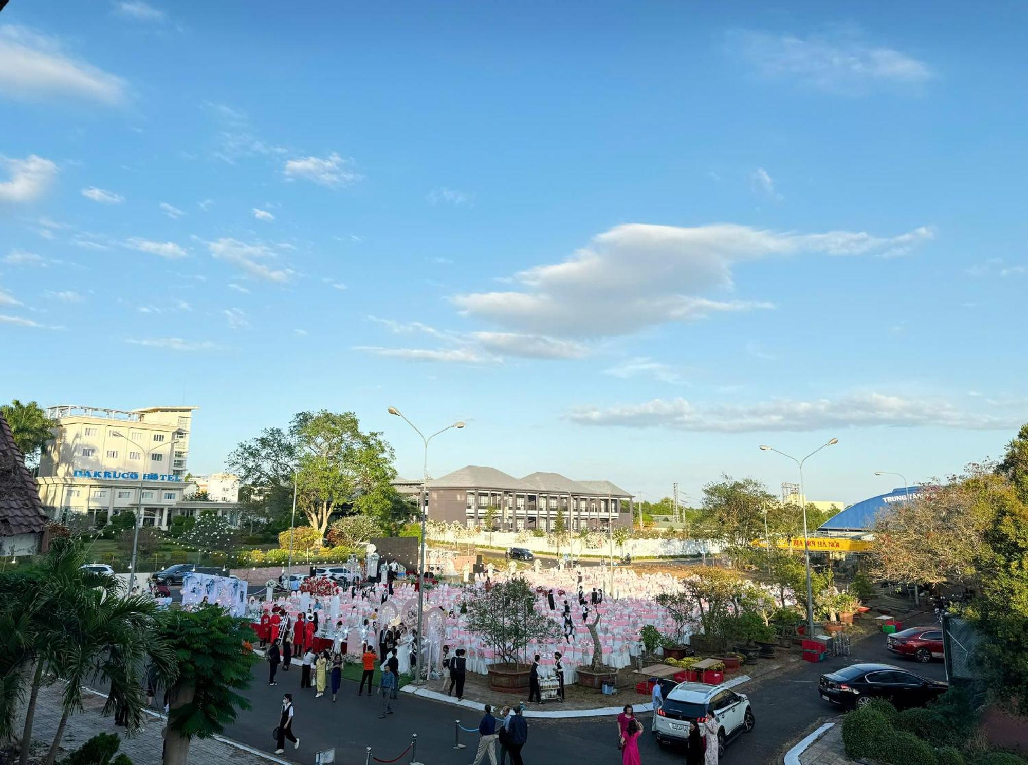 โรงแรมดาครูโก้ บวนมาถวต ภายนอก รูปภาพ